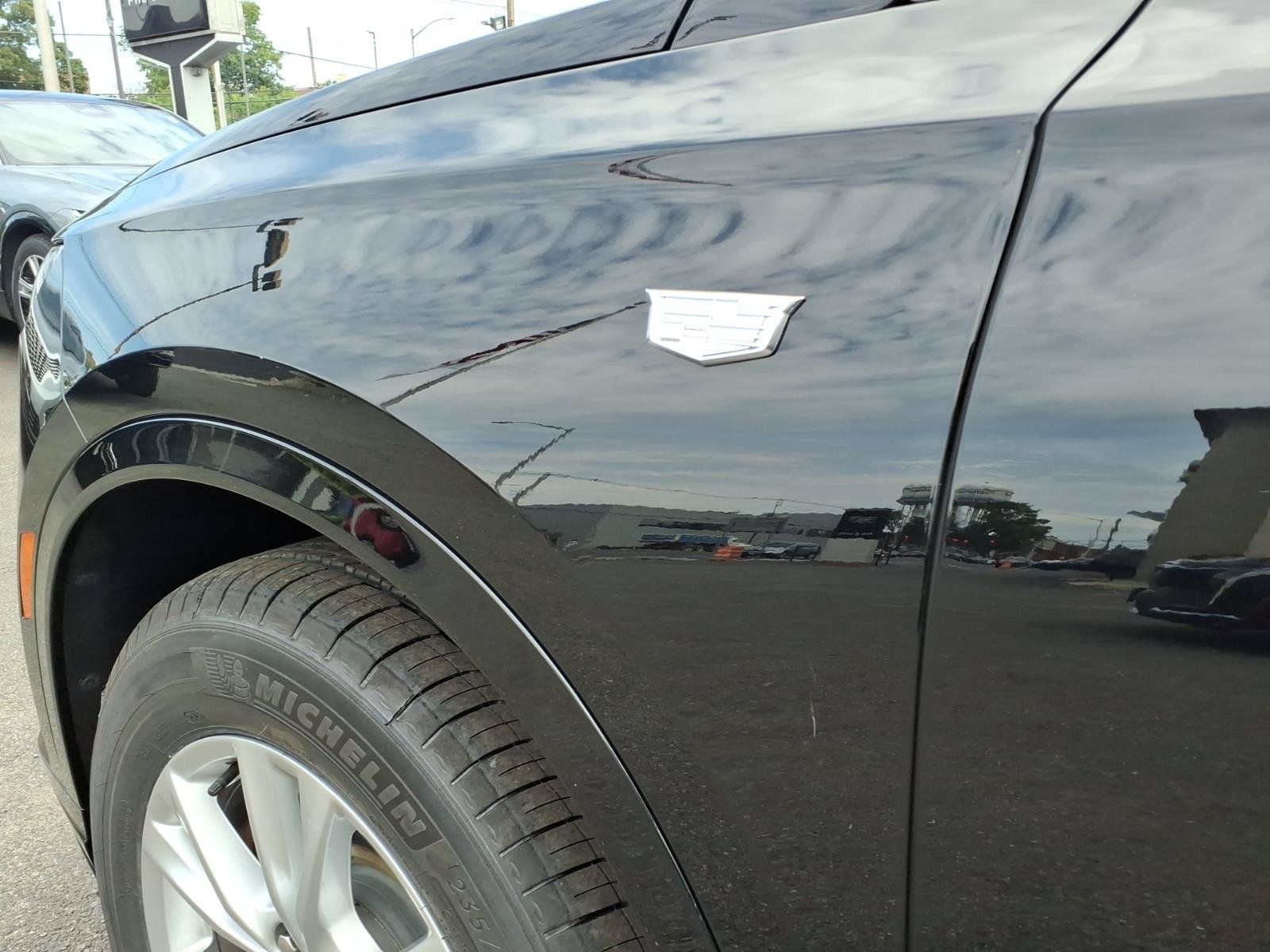 Certified 2024 Cadillac XT6 Luxury w/ LPO, Floor Liner Package AWD/4WD image 10