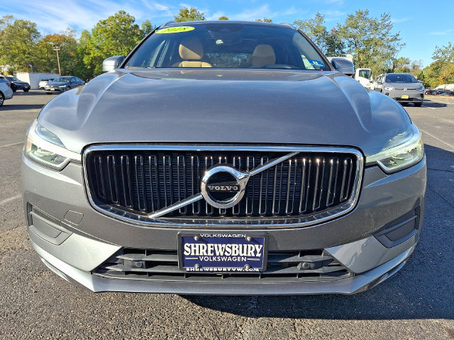 Used 2018 Volvo XC60 T5 Momentum w/ Convenience Package AWD/4WD image 2