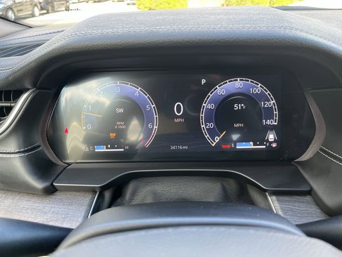 Used 2024 Jeep Grand Cherokee L Limited w/ Luxury Tech Group II image 22