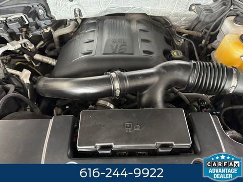 Used 2015 Ford Expedition XLT AWD/4WD image 6