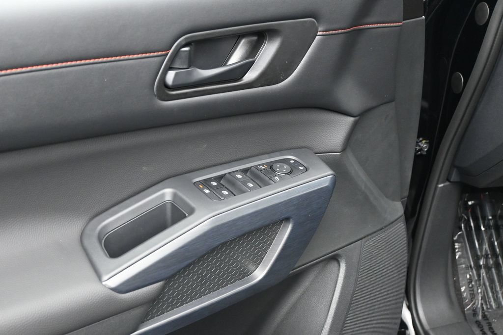 New 2026 Nissan Pathfinder Rock Creek AWD/4WD image 15