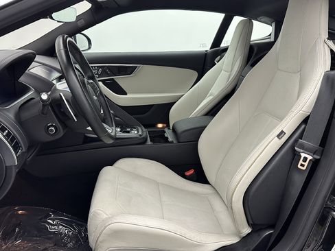 Used 2021 Jaguar F-TYPE Coupe image 17