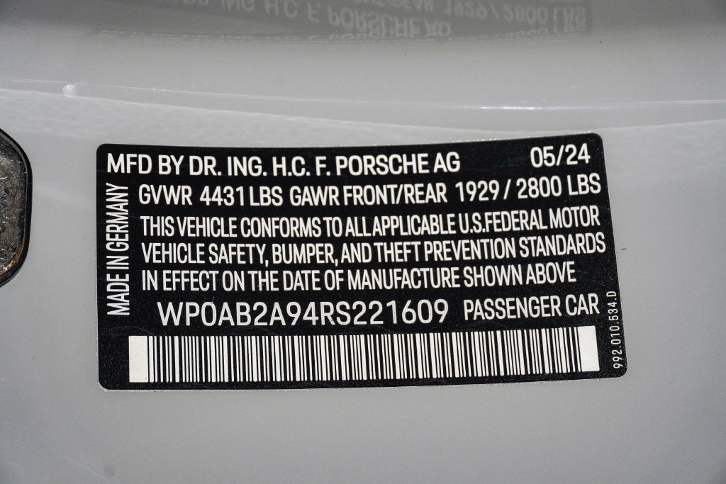 Certified 2024 Porsche 911 Carrera 4S AWD/4WD image 34