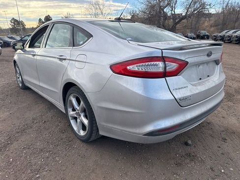 Used 2014 Ford Fusion SE w/ Equipment Group 201A image 3