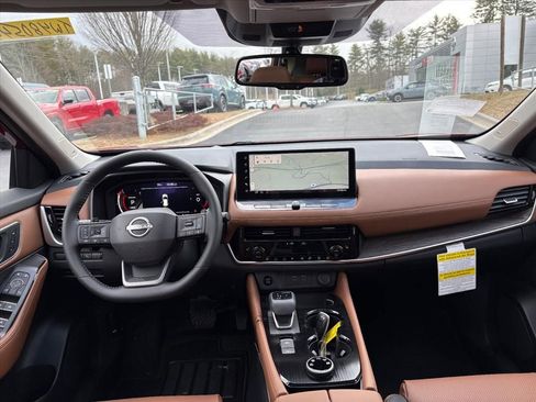 New 2026 Nissan Rogue Platinum image 8