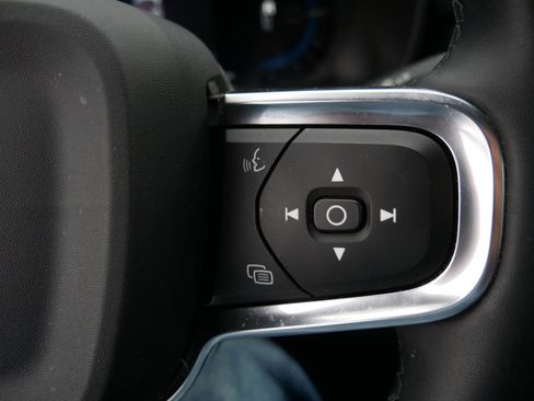 Certified 2022 Volvo C40 P8 Recharge Ultimate image 25