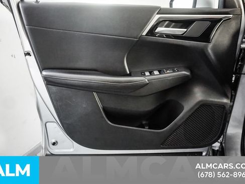 Used 2024 Mitsubishi Outlander SE FWD image 45
