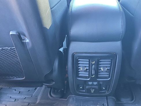 Used 2021 Jeep Grand Cherokee High Altitude image 16