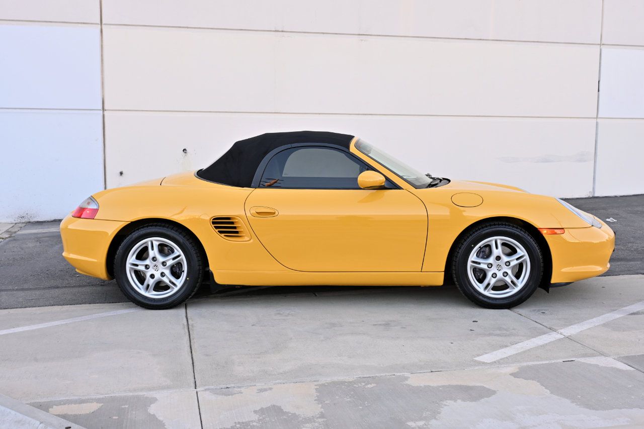 Used 2003 Porsche Boxster RWD image 12