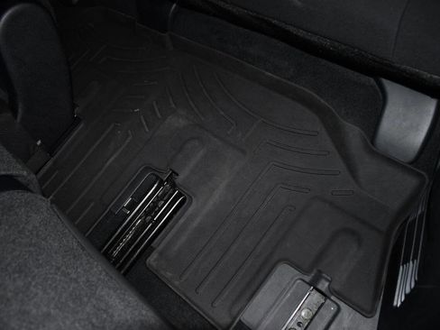 Used 2019 Subaru Ascent Premium image 21