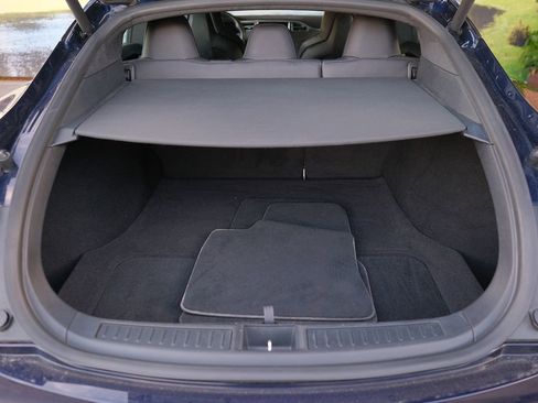 Used 2014 Tesla Model S 85 image 10