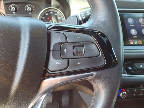 Used 2024 Buick Enclave Essence w/ Experience Buick Package FWD image 18