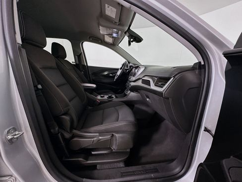 Used 2022 GMC Terrain SLE w/ Driver Convenience Package image 30