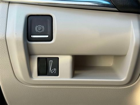 Used 2021 Cadillac CT4 Luxury w/ Sun And Sound Package image 29