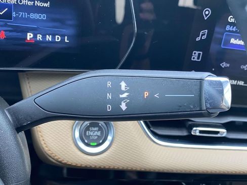 Used 2025 Chevrolet Equinox ACTIV w/ Safety and Technology Package image 23