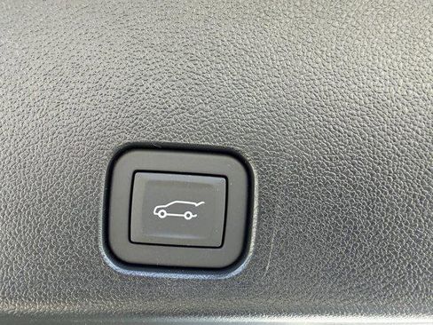 New 2026 GMC Acadia Denali w/ Super Cruise Package image 24