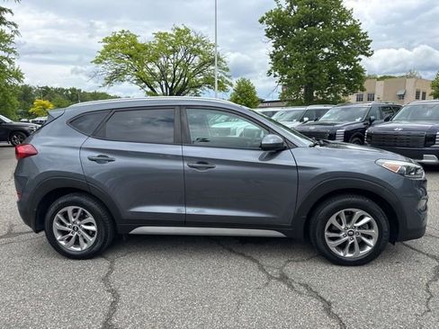Used 2018 Hyundai Tucson SEL AWD/4WD image 16