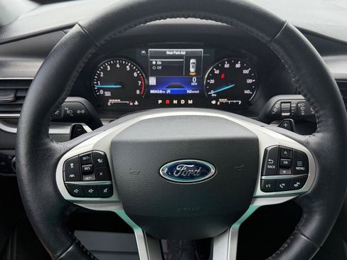 Used 2021 Ford Explorer XLT w/ Equipment Group 202A AWD/4WD image 52