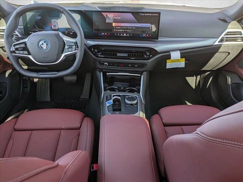 New 2026 BMW i4 xDrive40i image 16