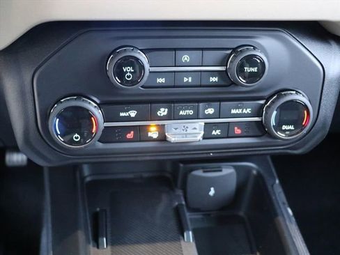 New 2025 Ford Bronco Big Bend image 23