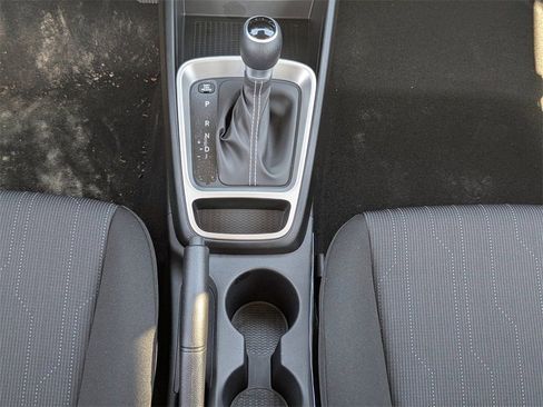 New 2026 Hyundai Venue SE image 18