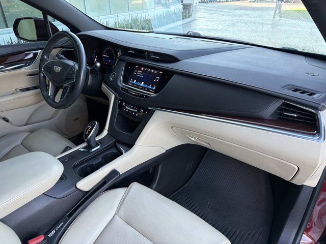 Used 2017 Cadillac XT5 Luxury w/ Driver Awareness Package FWD image 20