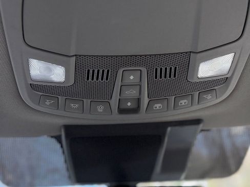 Used 2020 Ford F250 XLT w/ XLT Premium Package AWD/4WD image 23