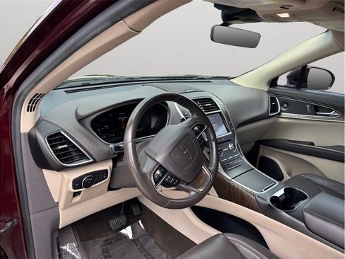 Used 2019 Lincoln Nautilus Select FWD image 6