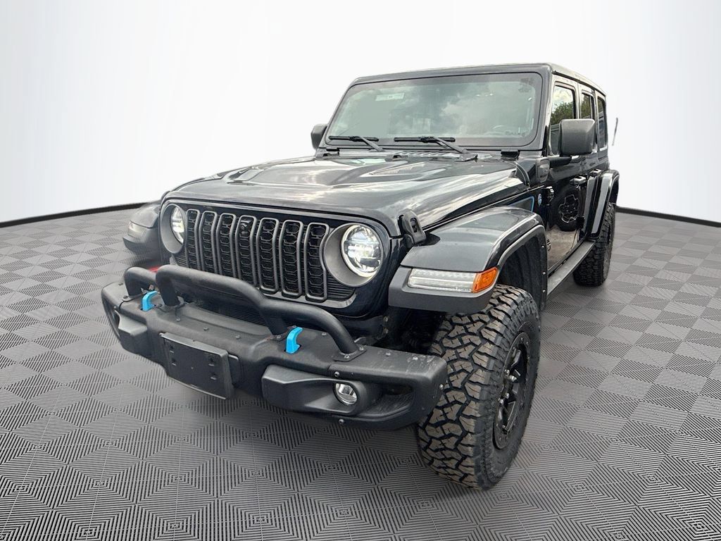 Used 2023 Jeep Wrangler Unlimited Rubicon 4xe AWD/4WD image 2