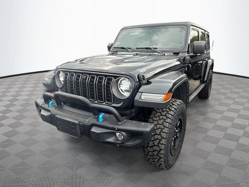 Used 2023 Jeep Wrangler Unlimited Rubicon 4xe AWD/4WD image 2