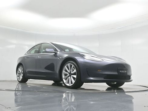 Used 2019 Tesla Model 3 Standard Range Plus image 43