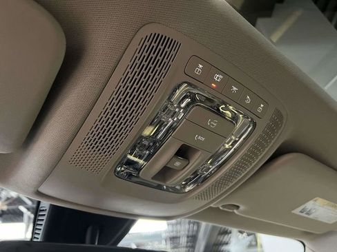 Certified 2022 Mercedes-Benz GLB 250 4MATIC image 31