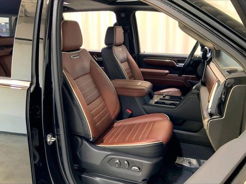 Used 2024 GMC Sierra 3500 Denali Ultimate image 6