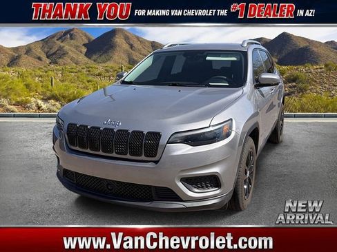 Used 2021 Jeep Cherokee Latitude FWD image 1