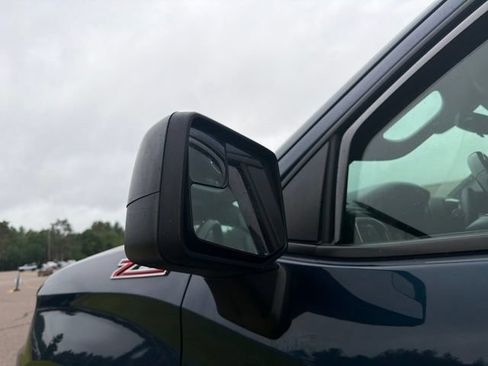 Used 2021 Chevrolet Silverado 1500 LT Trail Boss w/ Bed Protection Package AWD/4WD image 12