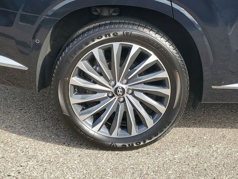 Used 2024 Hyundai Palisade Calligraphy image 5