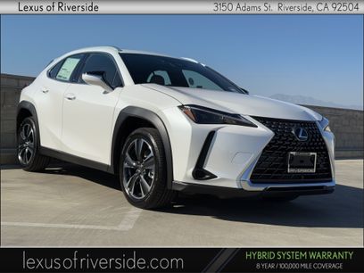New 2025 Lexus UX 300h FWD