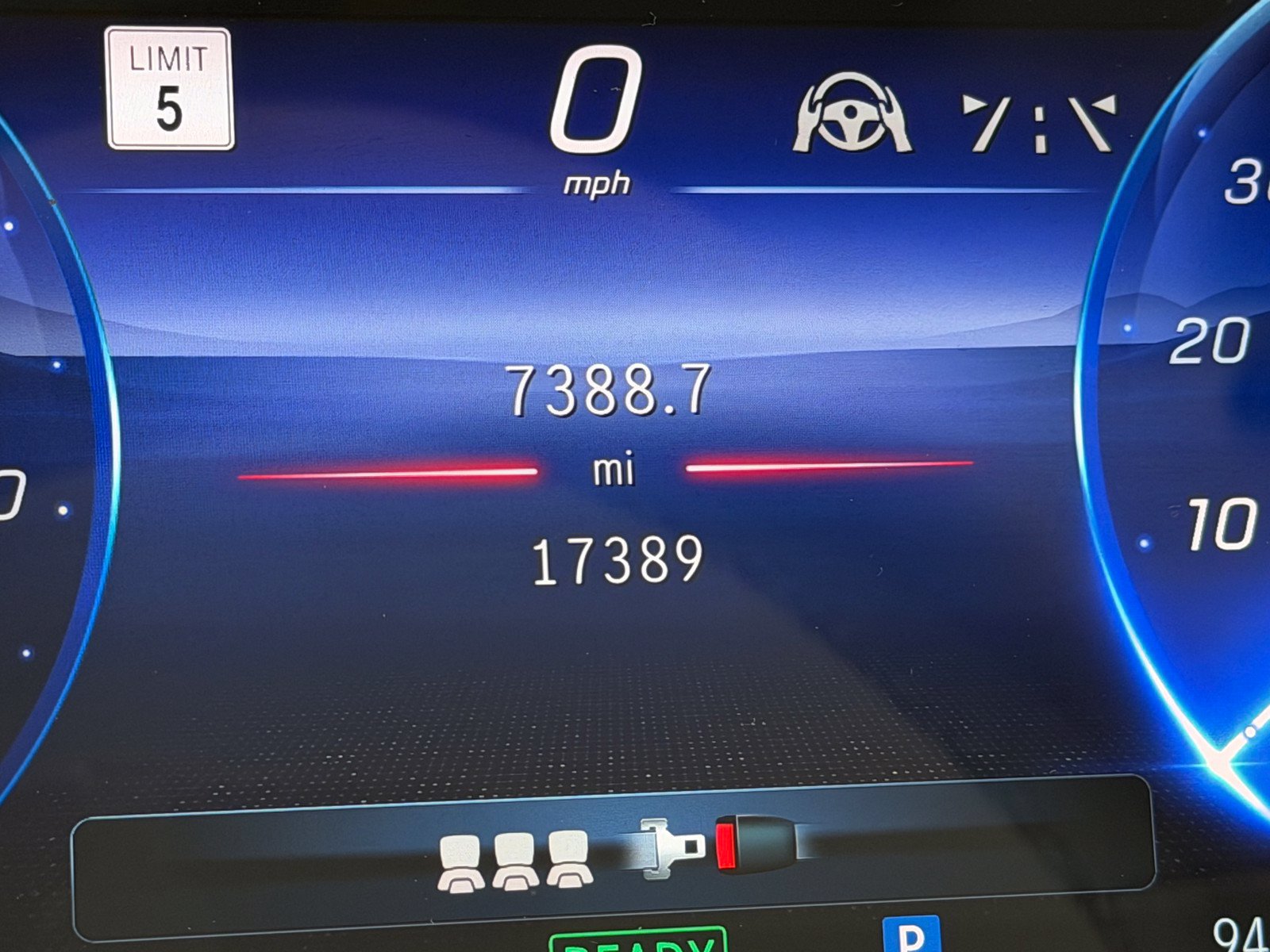 Used 2023 Mercedes-Benz EQS 580 4MATIC SUV image 3
