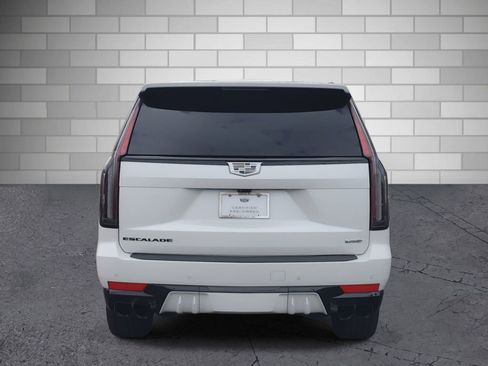 Certified 2024 Cadillac Escalade V w/ LPO, ONYX Package image 4