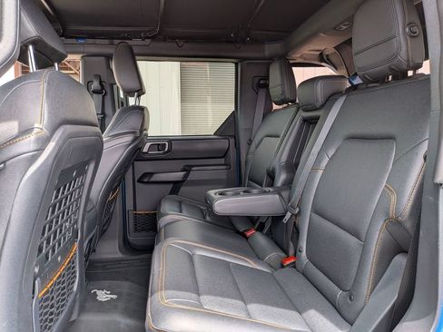 Used 2024 Ford Bronco Badlands AWD/4WD image 25