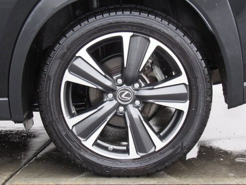 Used 2019 Lexus UX 250h image 9