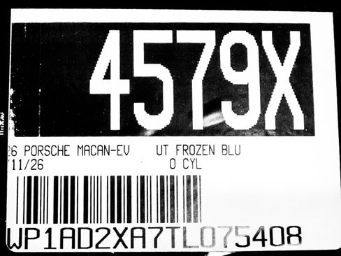 New 2026 Porsche Macan Electric image 30