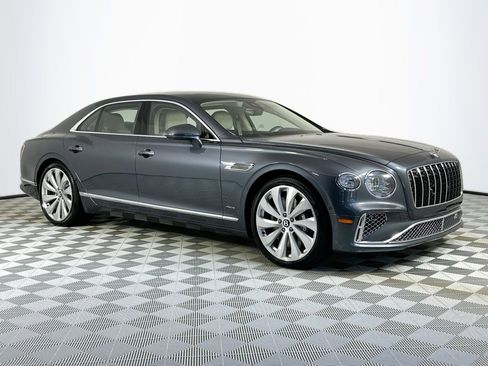 New 2026 Bentley Flying Spur Azure image 3