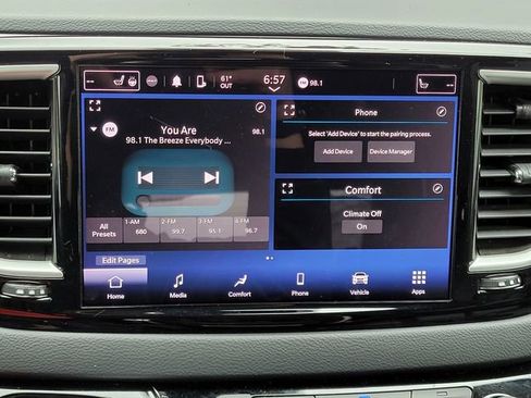 Used 2022 Chrysler Pacifica Touring-L image 18