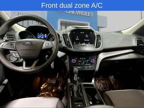 Used 2017 Ford Escape SE w/ Equipment Group 201A image 10