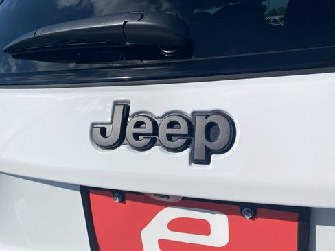 New 2026 Jeep Compass Latitude AWD/4WD image 40