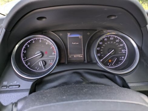 Used 2019 Toyota Camry LE image 25