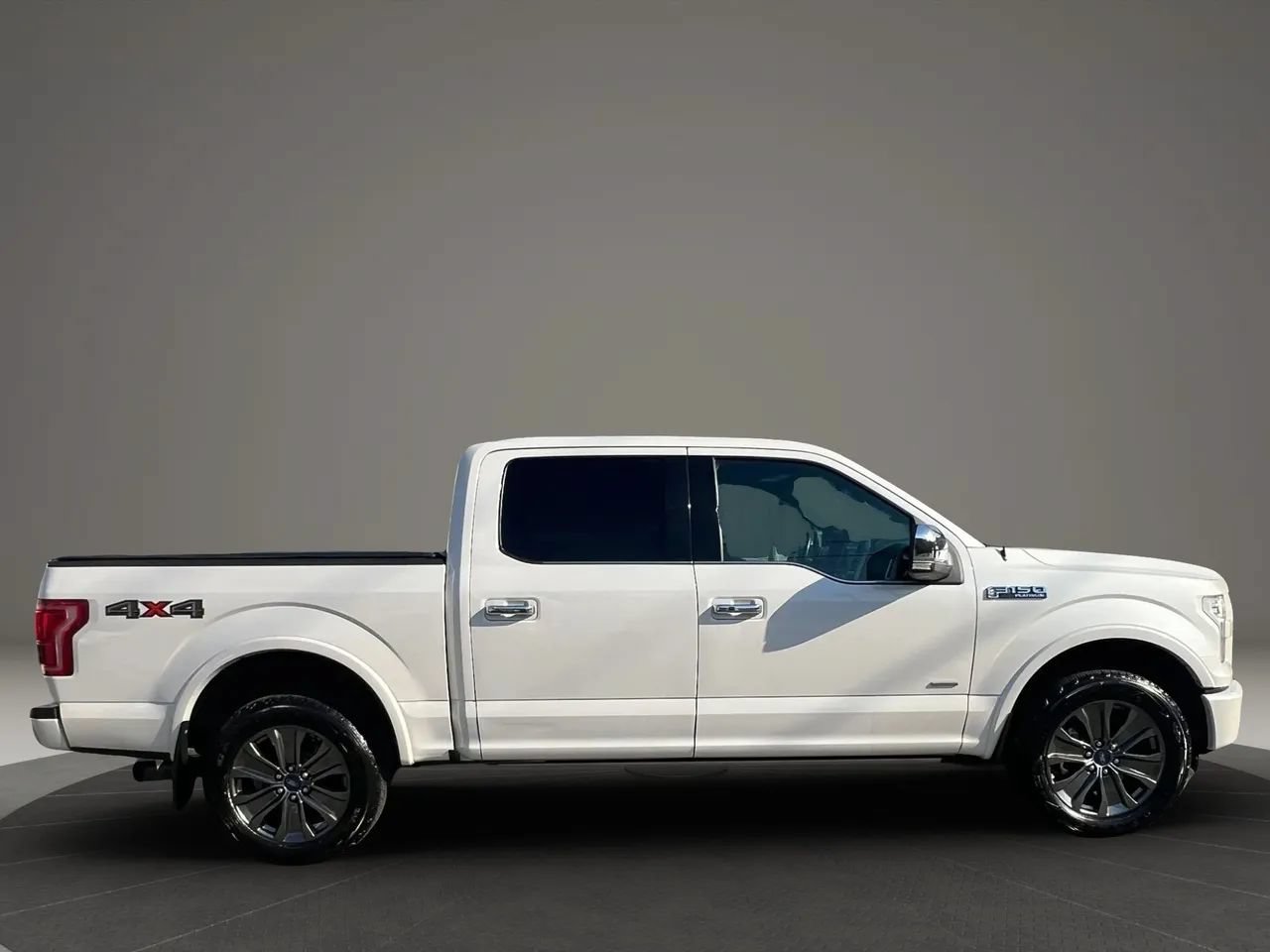 Used 2015 Ford F150 Platinum w/ Trailer Tow Package AWD/4WD image 5