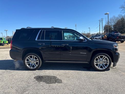 Used 2020 Chevrolet Tahoe Premier w/ Premier Plus Edition image 4