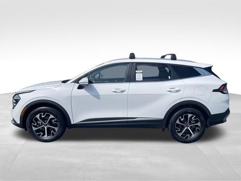 Used 2024 Kia Sportage EX AWD/4WD image 2